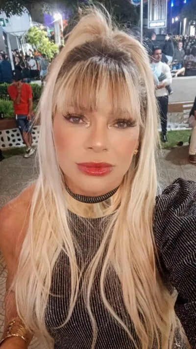 Julia Cirino Massoterapeuta massagem Fortaleza