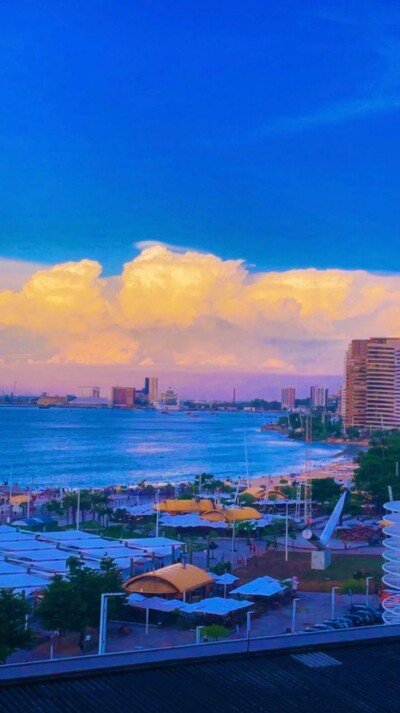 Júlia Terapeuta Al'mare Terapias Alternativas massagem em Fortaleza — Massagem Relaxante, Massagem Sensitiva em Beira Mar, Fortaleza