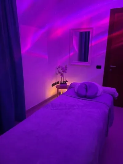 Kelly Pereira Massoterapeuta massagem MONTESE