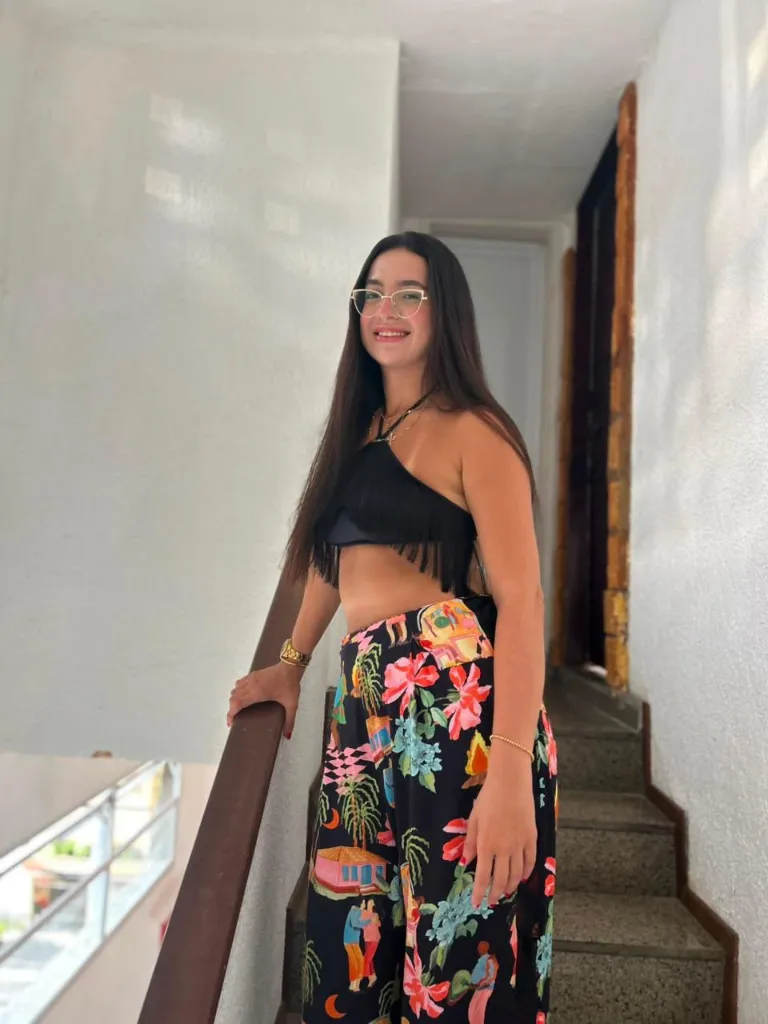 Lara Terapeuta Massagem Beira Bar Fortaleza — Massagem Relaxante Clássica, Relaxante com velas quentes em BEIRA MAR, Fortaleza