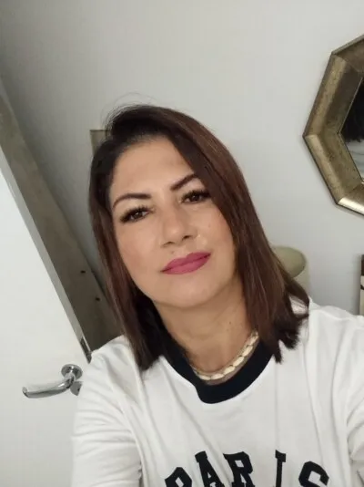Verônica Terapeuta — Massagem Relaxante Terapêutica Profissional, Massagem Integrativa em JOAQUIM TÁVORA, Fortaleza