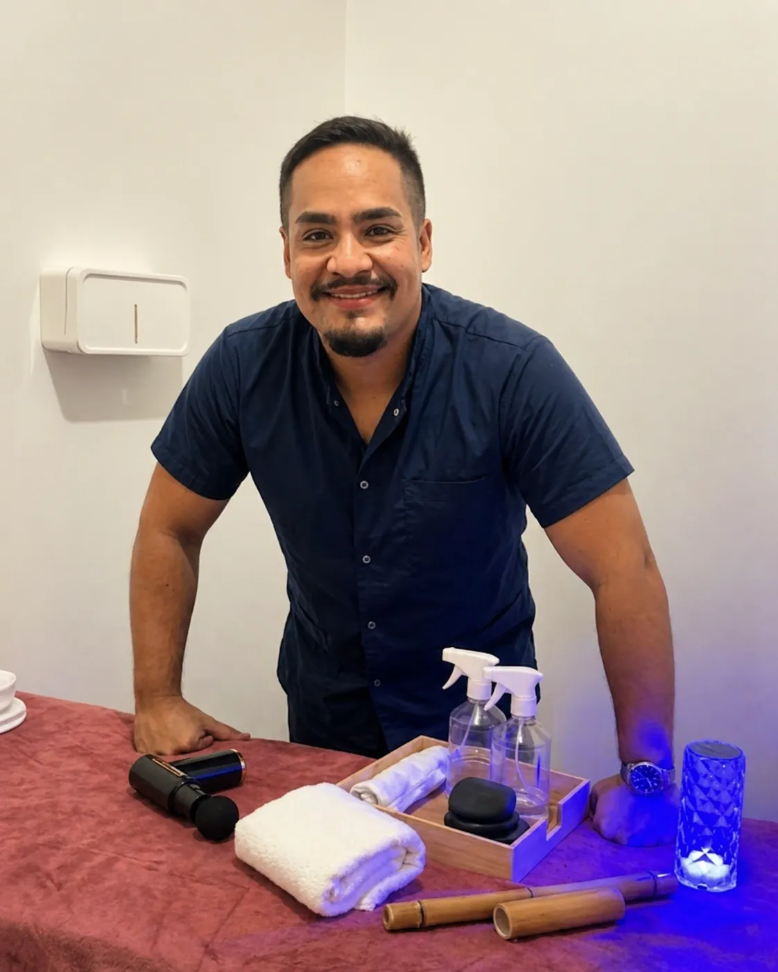 Victor Terapeuta massagem PARANGABA